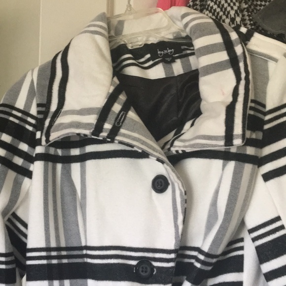 Jacket - Picture 1 of 4